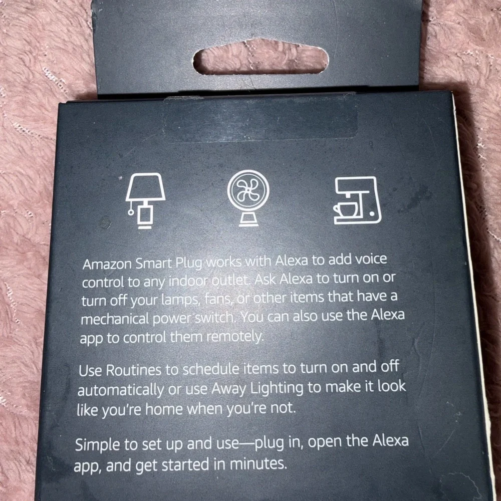 🎉HP🎉 NEW Amazon Smart Plug - Cream C2YY37 NIB